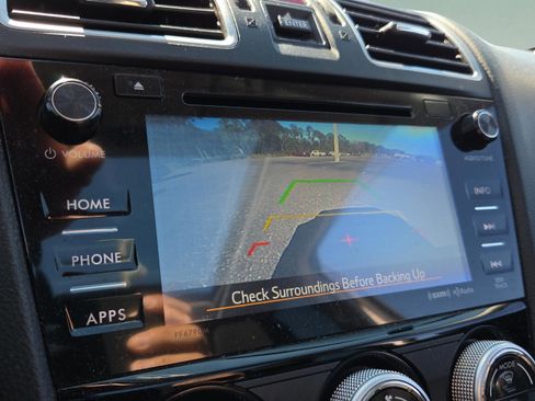 Used 2018 Subaru Forester 2.5i Premium w/ All-Weather Package image 29