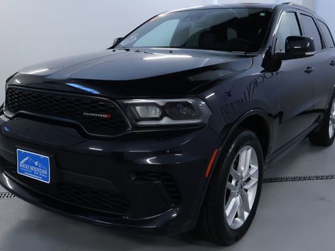 Used 2024 Dodge Durango GT AWD/4WD image 3