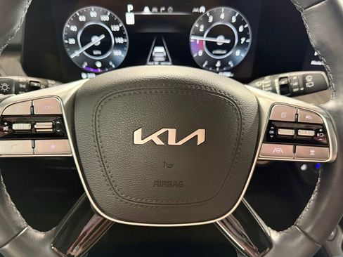 Used 2024 Kia Telluride SX Prestige image 17