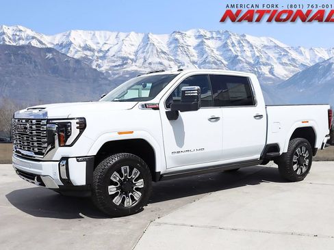 New 2026 GMC Sierra 3500 Denali w/ Denali Reserve Package AWD/4WD image 1