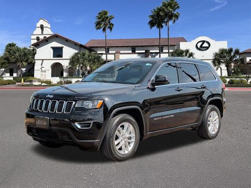 Used 2018 Jeep Grand Cherokee Laredo image 5
