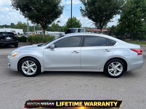 Used 2013 Nissan Altima 2.5 SV FWD image 5