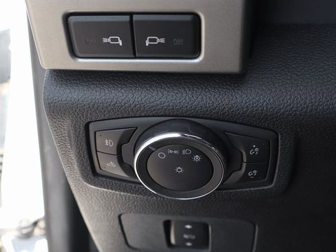 Used 2022 Ford F550 2WD SuperCab Super Duty image 23