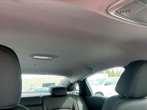 Used 2021 Chevrolet Malibu LT image 30