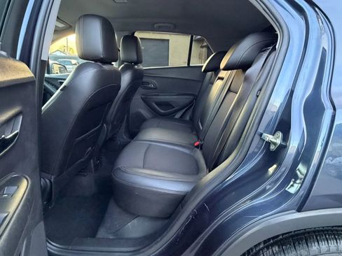 Used 2018 Chevrolet Trax LT w/ Driver Confidence Package image 17