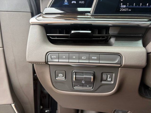 Certified 2024 Cadillac Escalade ESV Sport w/ LPO, ONYX Package AWD/4WD image 33