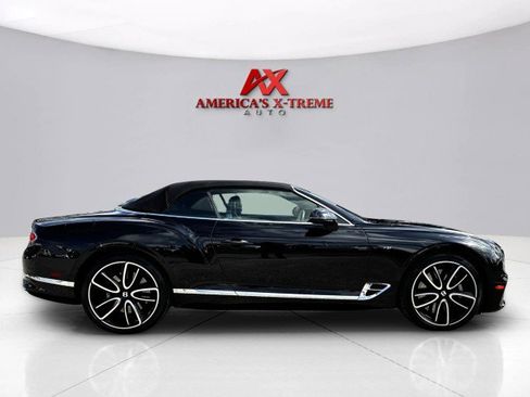 Used 2022 Bentley Continental GT image 3