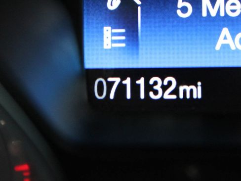 Used 2018 Ford Focus SE w/ SE Appearance Package image 15