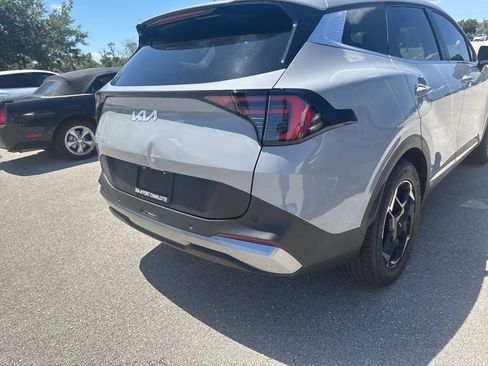 Certified 2026 Kia Sportage EX FWD image 3