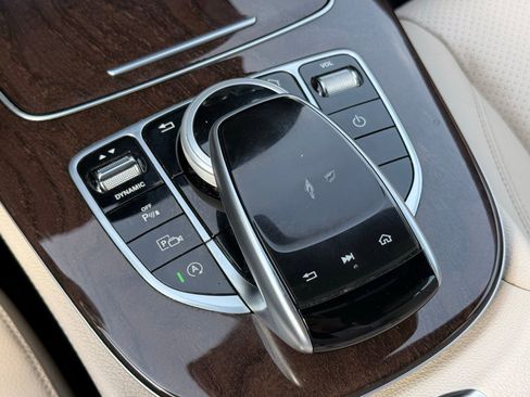 Used 2019 Mercedes-Benz E 300 image 29