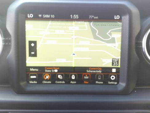 Used 2022 Jeep Wrangler Sahara image 23