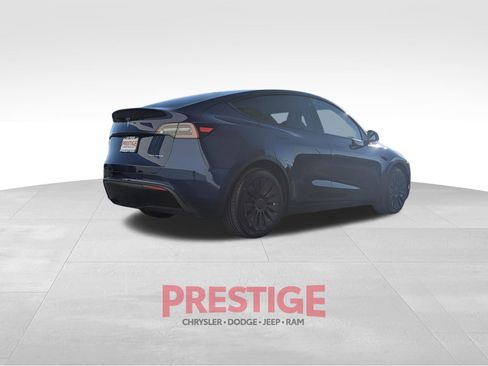 Used 2021 Tesla Model Y Long Range AWD/4WD image 9