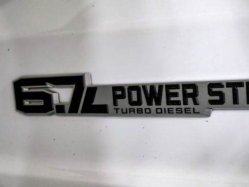 Used 2024 Ford F350 Lariat w/ FX4 Off-Road Package image 43