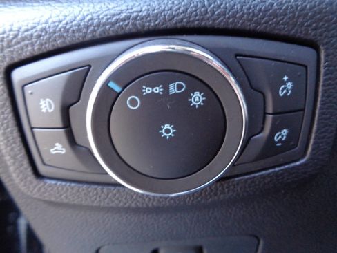 Used 2020 Ford F250 Lariat w/ Chrome Package image 33