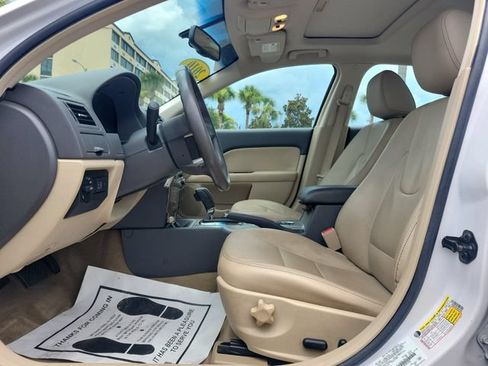 Used 2010 Ford Fusion SEL FWD image 12