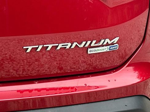 Used 2020 Ford Edge Titanium w/ Equipment Group 301A AWD/4WD image 13