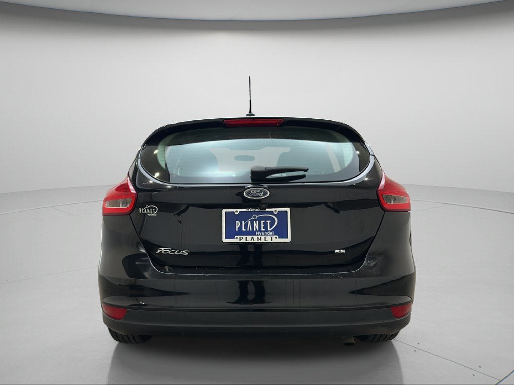 Used 2018 Ford Focus SE FWD image 6