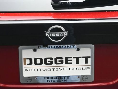 New 2026 Nissan Kicks SR image 12