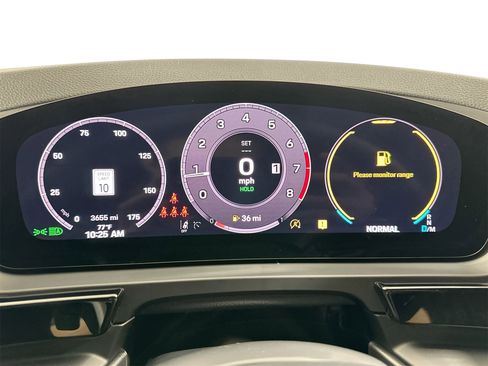 Certified 2025 Porsche Cayenne Coupe image 19