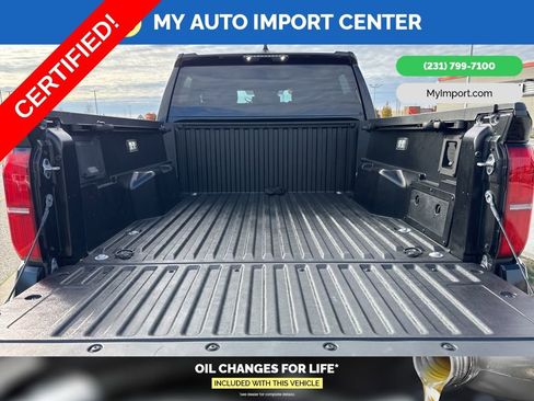 Certified 2025 Toyota Tacoma TRD Sport image 27