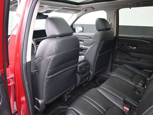 New 2026 Honda Pilot Touring image 10