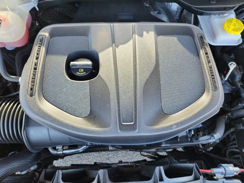 Used 2025 RAM 1500 Laramie AWD/4WD image 26