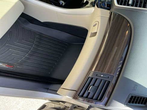 Used 2017 Honda Accord EX image 24