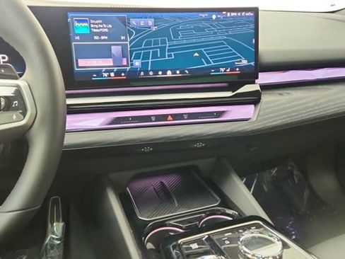 Used 2026 BMW 550e xDrive image 46