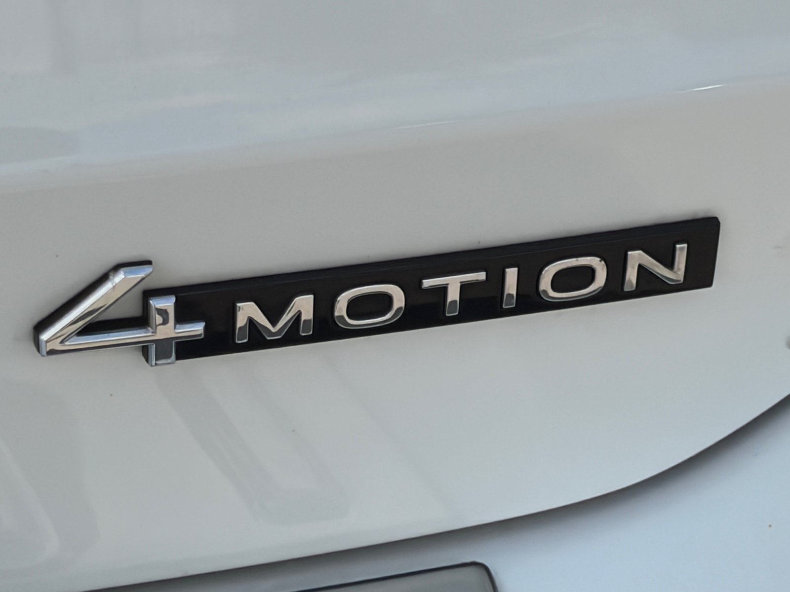 Used 2023 Volkswagen Taos SE AWD/4WD image 16
