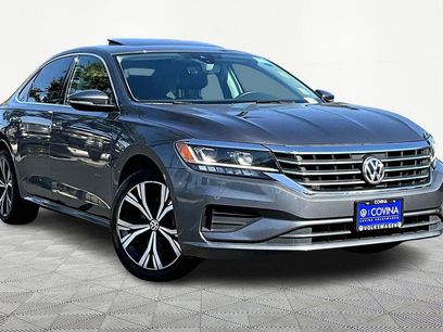 Used 2022 Volkswagen Passat 2.0T SE