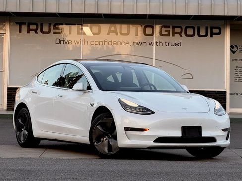 Used 2019 Tesla Model 3 Standard Range Plus RWD image 3