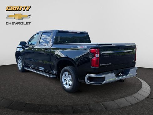 Used 2023 Chevrolet Silverado 1500 LT AWD/4WD image 3