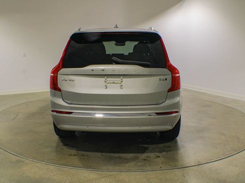 Used 2024 Volvo XC90 B6 Ultimate w/ Protection Package AWD/4WD image 4