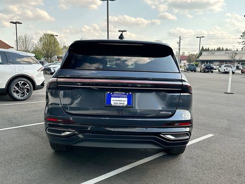 Used 2024 Lincoln Nautilus Reserve w/ Equipment Group 203A image 15