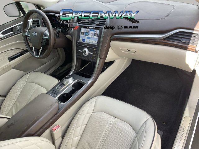 Used 2017 Ford Fusion Platinum FWD image 8