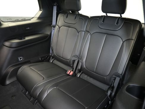 Used 2025 Jeep Grand Cherokee L Limited image 29