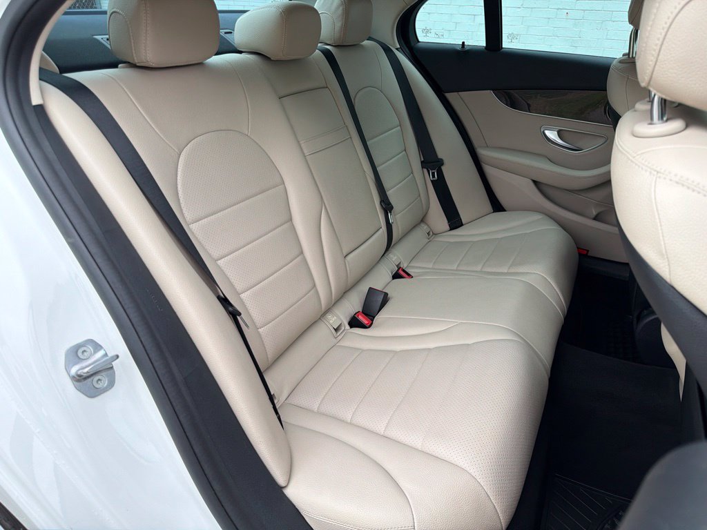 Used 2019 Mercedes-Benz C 300 4MATIC Sedan image 11