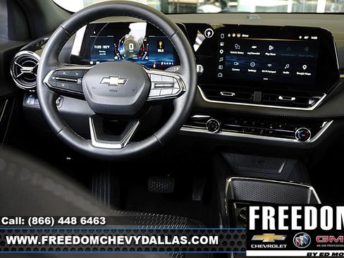 Used 2026 Chevrolet Equinox LT FWD image 13