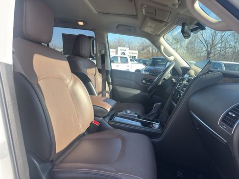 Used 2023 INFINITI QX80 Premium Select w/ Cargo Package image 15