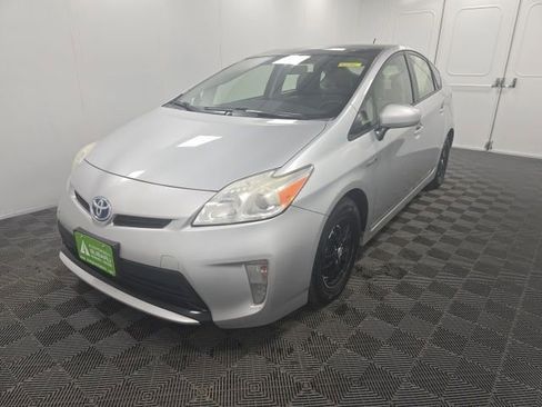 Used 2014 Toyota Prius Three w/ Solar Roof Package FWD image 3