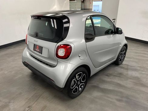 Used 2019 smart fortwo electric drive RWD image 6