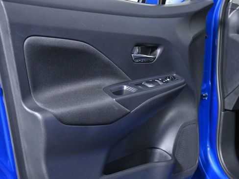 Used 2022 Nissan Versa SV w/ Electronics Package image 26