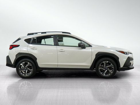 Used 2024 Subaru Crosstrek 2.0i Premium AWD/4WD image 6