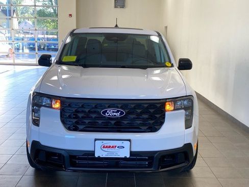 New 2025 Ford Maverick XLT w/ XLT Luxury Package AWD/4WD image 3