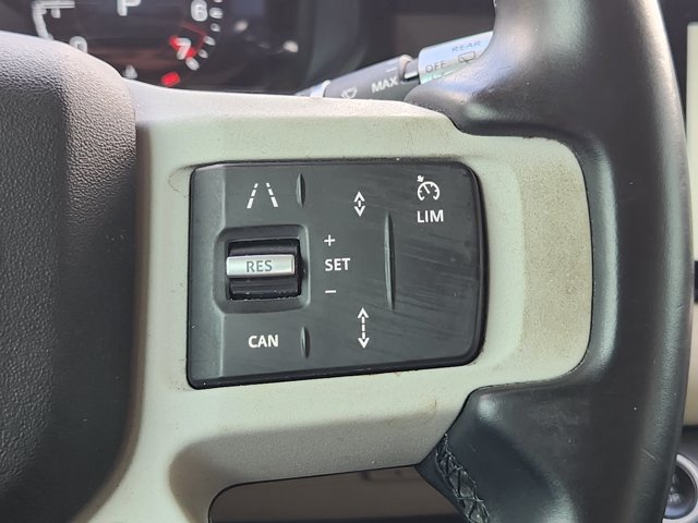 Used 2021 Land Rover Defender 110 SE AWD/4WD image 29