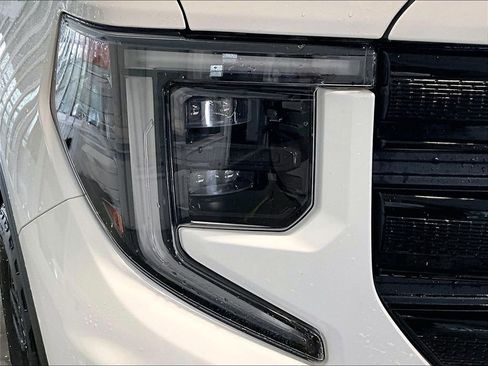 Used 2024 GMC Sierra 1500 Elevation w/ X31 Off-Road Package image 33