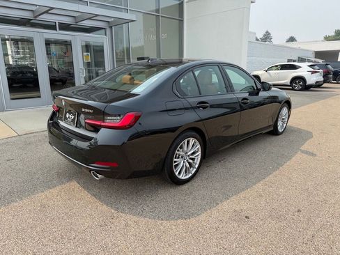 Used 2023 BMW 330i xDrive Sedan w/ Premium Package AWD/4WD image 3