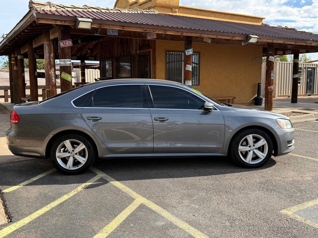 Used 2014 Volkswagen Passat 2.5 SE FWD image 9