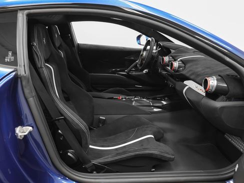 Certified 2022 Ferrari 812 Competizione image 27