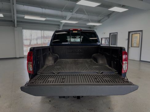 Used 2019 Nissan Frontier SV image 26